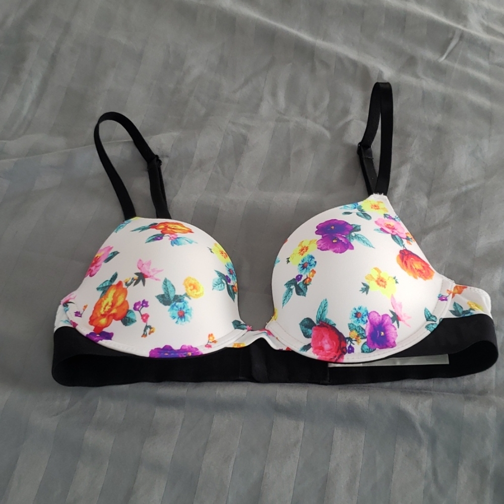 Victoria's Secret Pink Bra